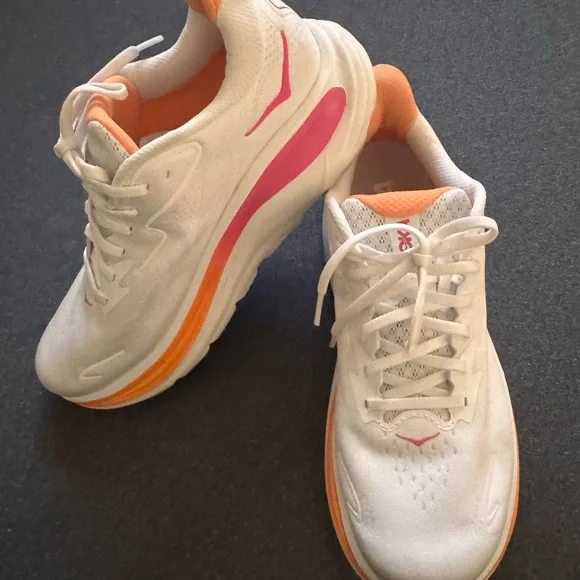 HOKA Clifton 10 Women’s Size 9 b White Electric Rose WTLC - Picture 1 of 14